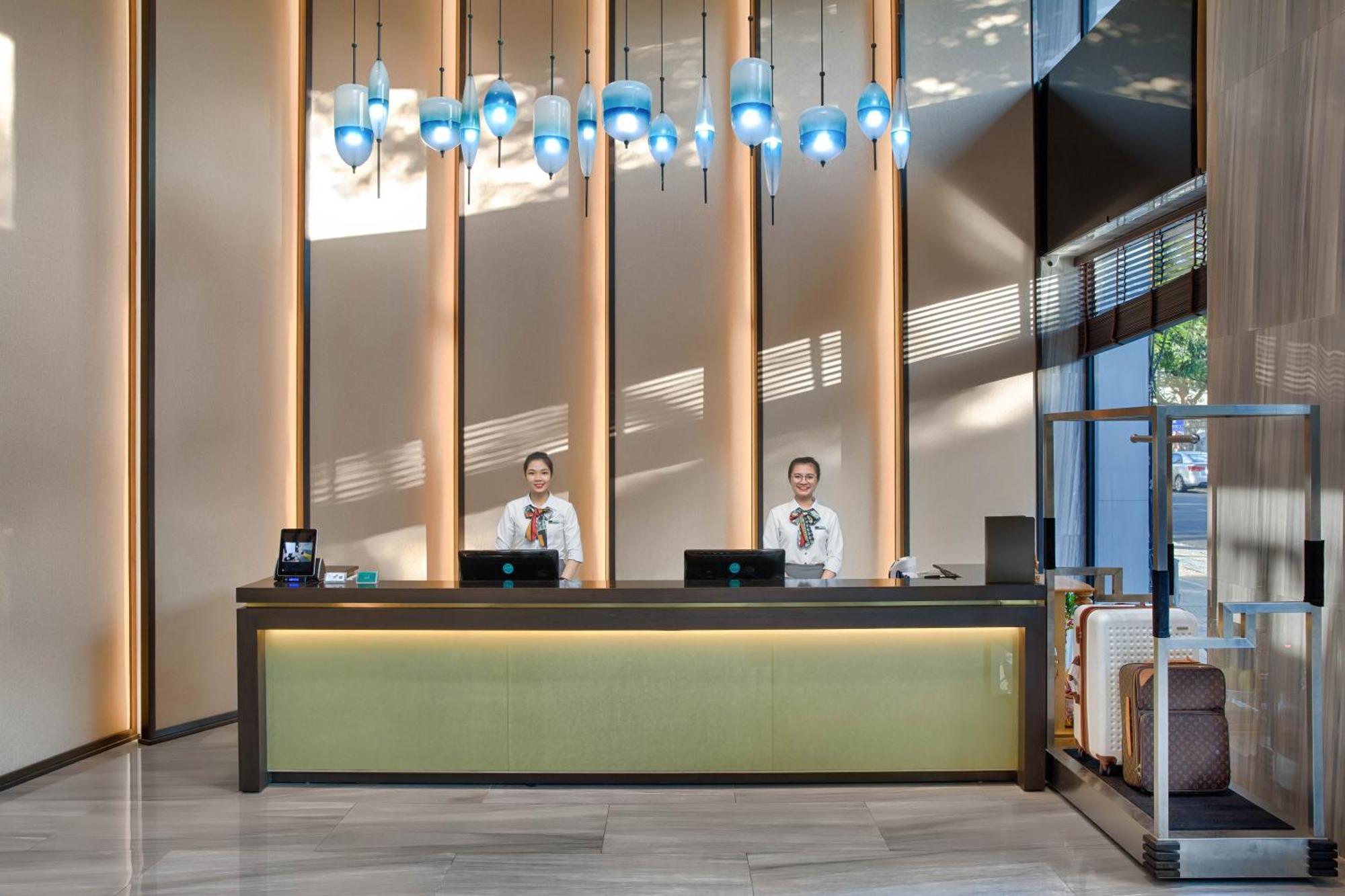 Satya Da Nang Hotel Han Market מראה חיצוני תמונה