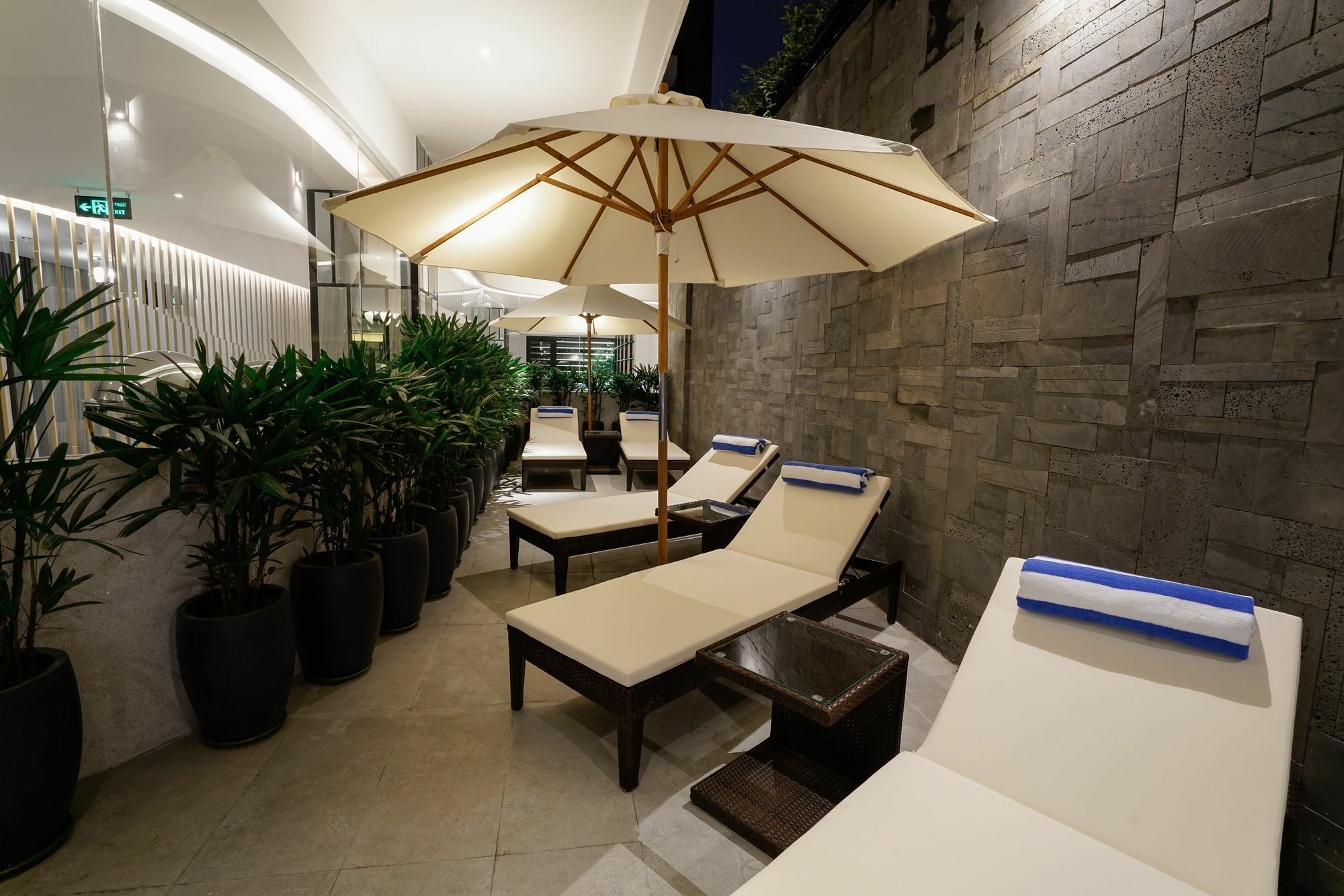 Satya Da Nang Hotel Han Market מראה חיצוני תמונה